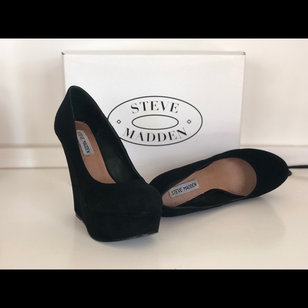 Black Steven Madden Pump Wedge